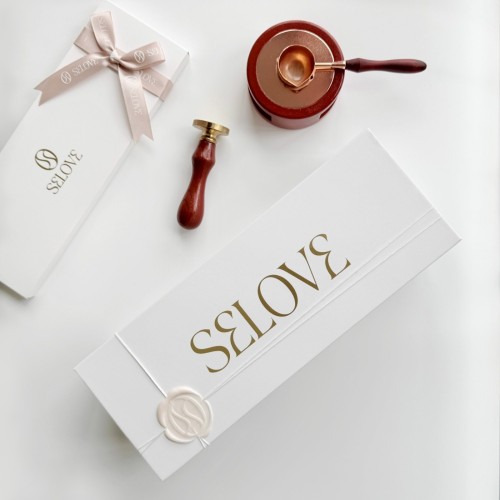 Розовый вибратор-пульсатор с клиторальным стимулятором и движущимся язычком для зоны G Selove Fluttery