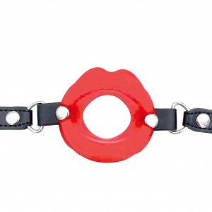 Кляп-губы красного цвета (иной угол)