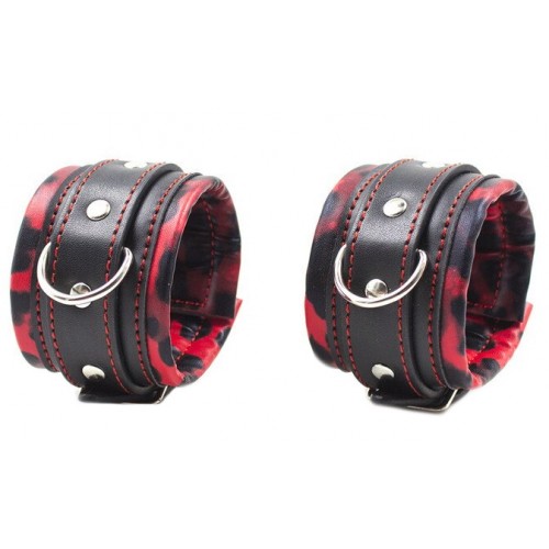Наручники черно-красные из искусственной кожи
