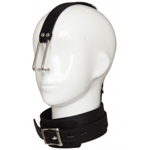 Черный ошейник с поводком с фиксацией на ноздри (иной угол)