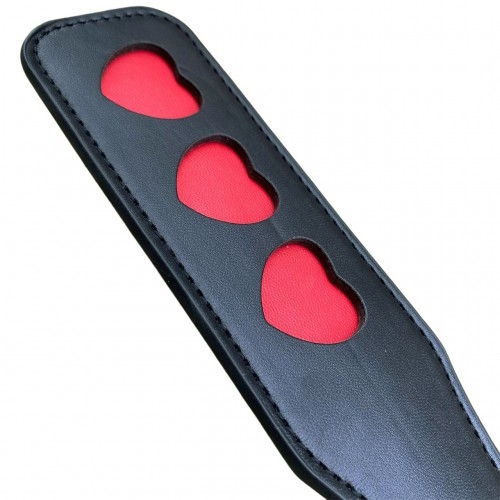 Пэдл черно-красный с сердечками