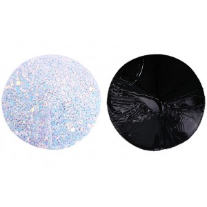 Серебристые круглые пэстисы (иной угол)