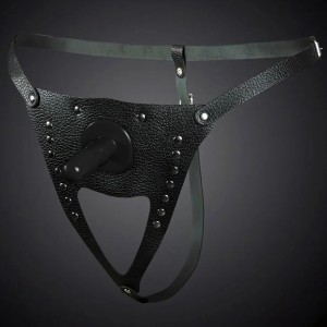 Трусики для страпона с заклепками из натуральной кожи со штырьком Sitabella (иной угол)