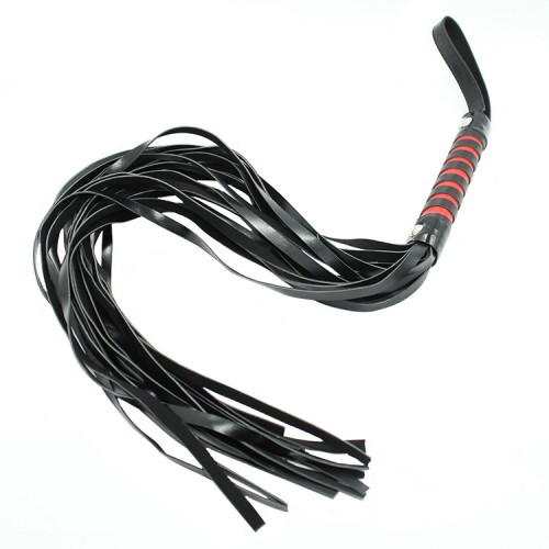 Плеть из искусственной кожи чёрно-красного цвета 70 см