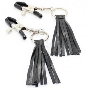 Зажимы на соски с подвесками-кисточками (иной угол)