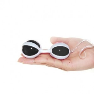 Вагинальные шарики Be Mine Balls черные (иной угол)