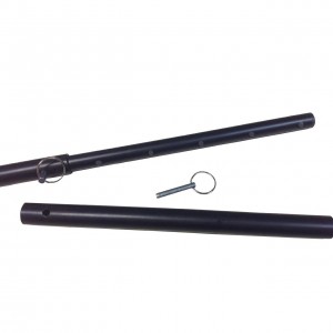 Черная металлическая распорка с фиксаторами для рук и ног (иной угол)