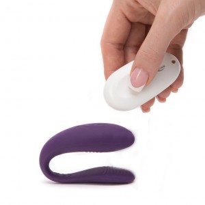 DEMO We-Vibe Unite Вибромассажер фиолетовый для пар с дистанционным пультом (иной угол)
