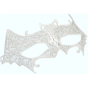 Белая маска из кружева