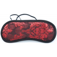 Дизайнерская кружевная маска красная