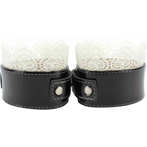 Наручники из натуральной кожи с белым кружевом (иной угол)