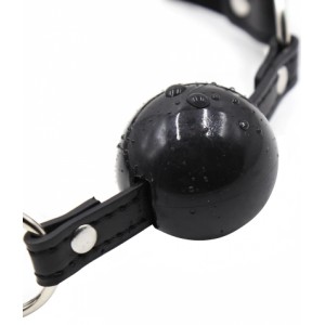 Черный кляп-шар без замка силиконовый (иной угол)