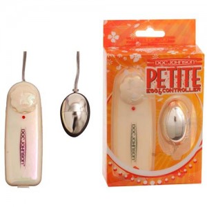 Серебристое яичко из пластика (иной угол)