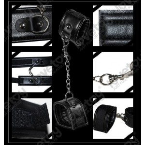 Набор Deluxe Bondage Kit (кляп наручники плеть) Набор Deluxe Bondage Kit (кляп наручники плеть) (иной угол)