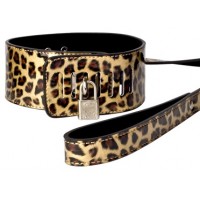 Ошейник золотого цвета и леопардовым окрасом 
