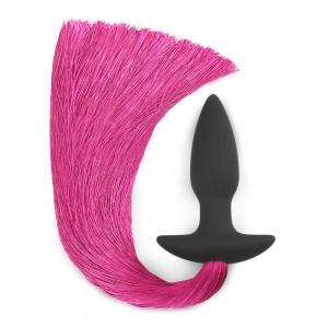 Черная анальная пробка Anal Plug with Pony Tail с малиновым хвостом Черная анальная пробка Anal Plug with Pony Tail с малиновым хвостом (иной угол)