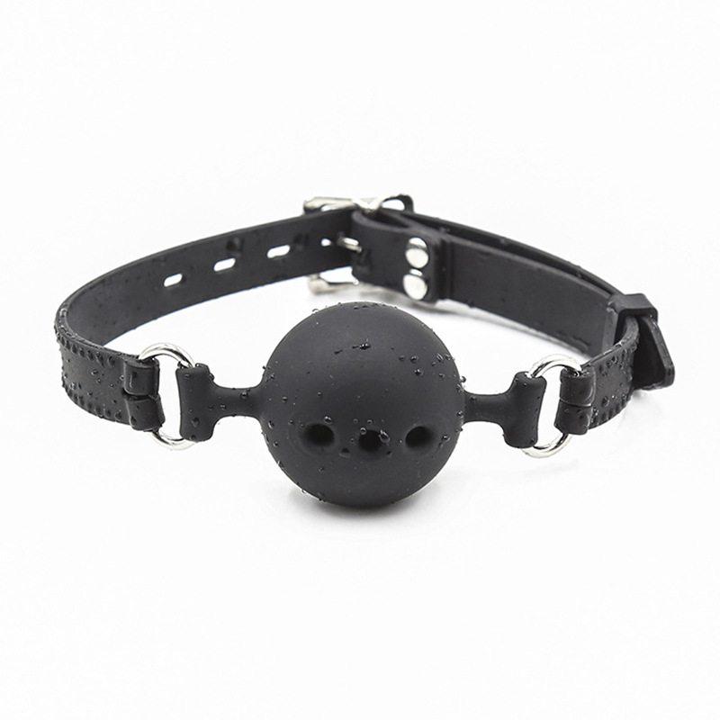 Дышащий силиконовый кляп Plug the ball с диаметром шарика 3,5 см