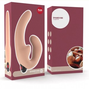 Страпон Fun Factory с вибрацией Sharevibe телесный Страпон Fun Factory с вибрацией Sharevibe телесный (иной угол)